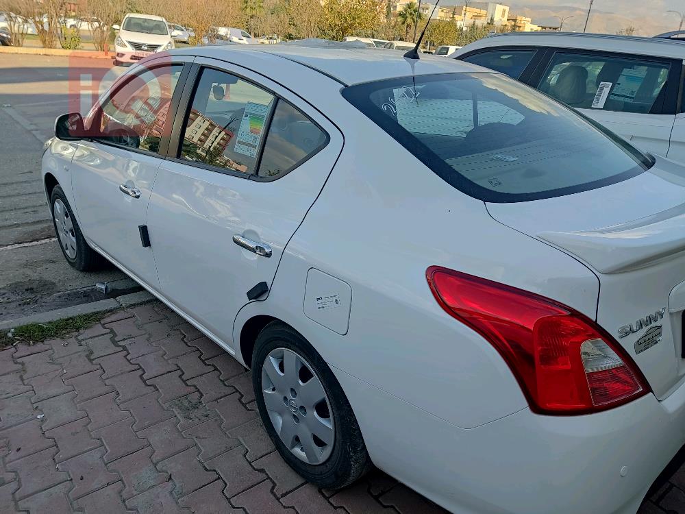 Nissan Sunny